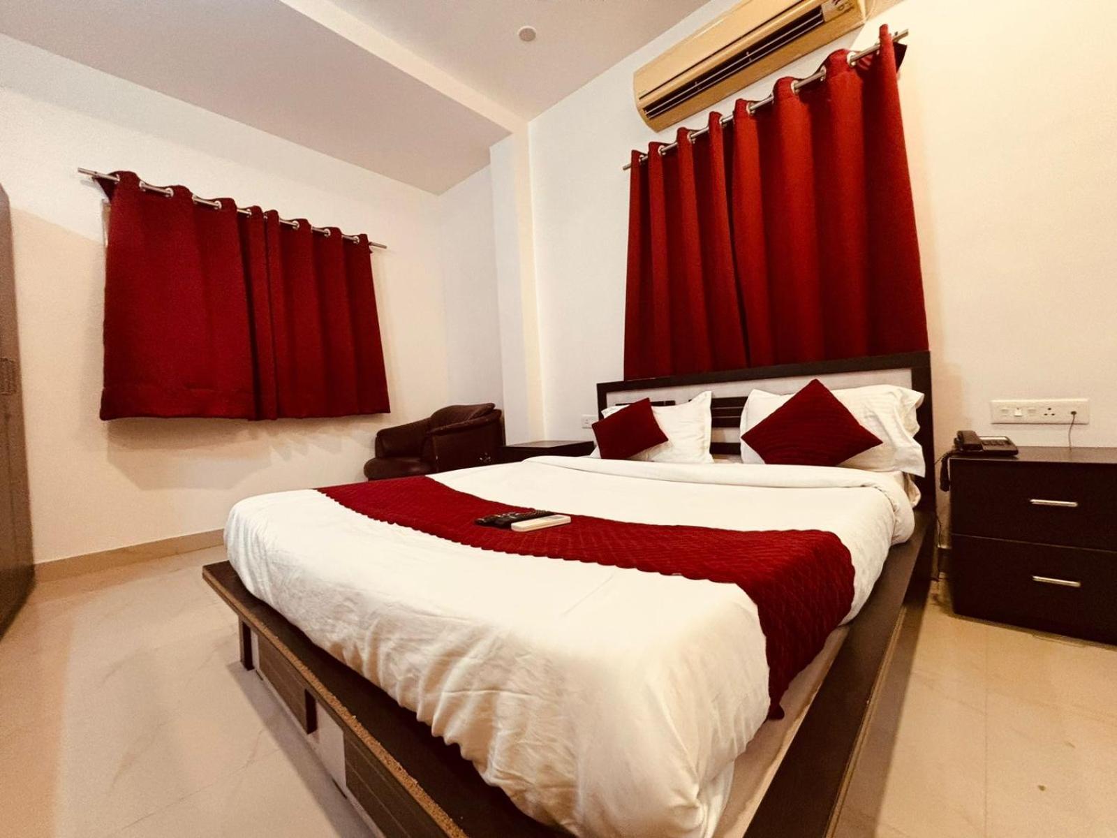 Silver Key Suites Nagpur Exterior photo